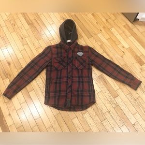 Mens Harley Davidson red flannel over shirt light jacket size medium